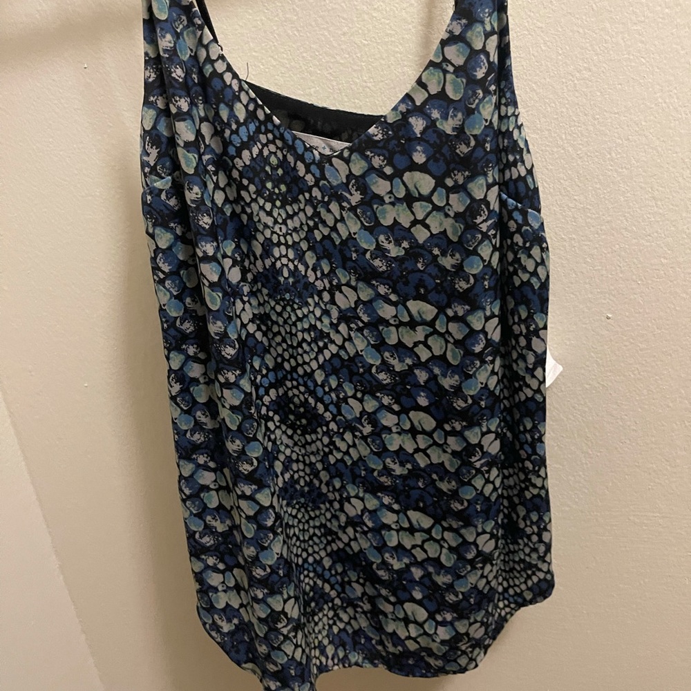 NWT UO Tank